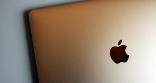 macbook pro won't turn on: photo of pink MacBook